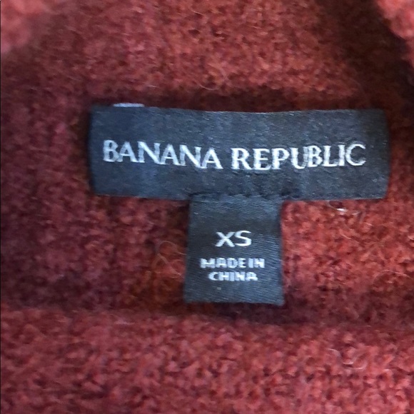 Sleeveless Banana Republic sweater - Picture 3 of 3